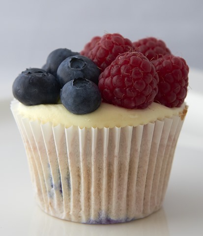 Berry Cupcakes_382