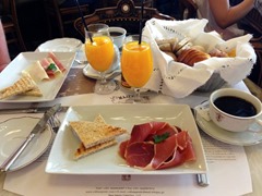 A Cafe Majestic Breakfast