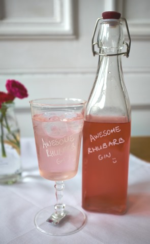 Awesome Rhubarb Gin :) Awesome Rhubarb Gin :)